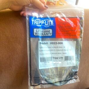 Tripp-Lite tripp lite usb 2.0 gold cable as shown. Nwt